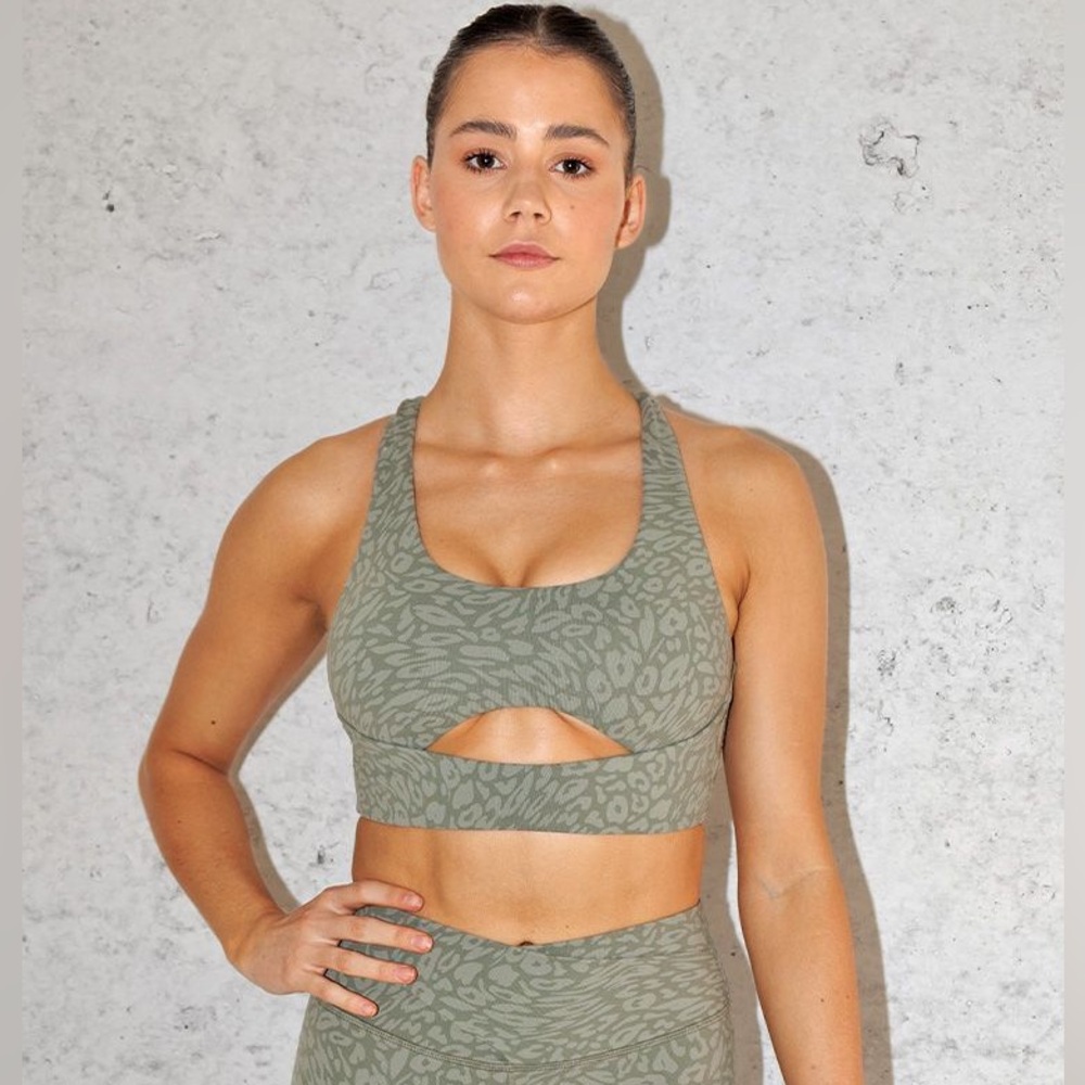 💚⚡️Ryderwear Rotation Khaki Sports Bra ⚡️💚